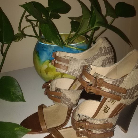 L.A.M.B. Brown and Tan Heels - Picture 2 of 4